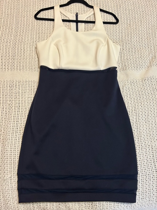 Guess Dresses & Skirts - Guess Two-Tone Racerback Sheath Mini Dress in White and Navy Size 12